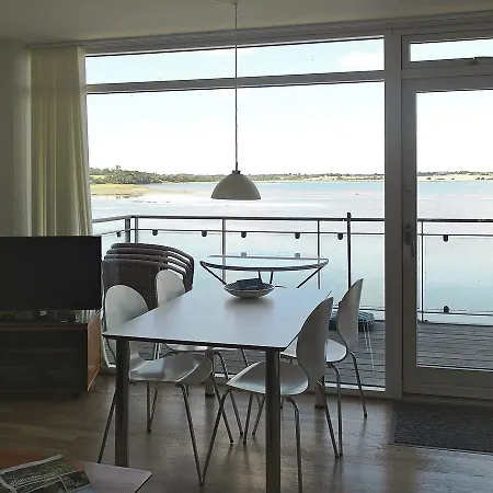 Appartement Two-bedroom Holiday In 5