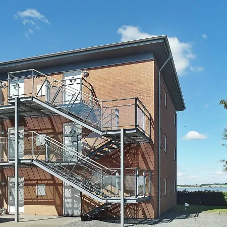 Two-bedroom Holiday In 5 * Hejls
